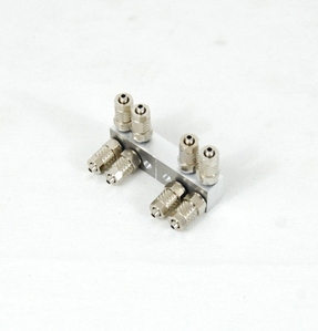 Angle connector 4-M5